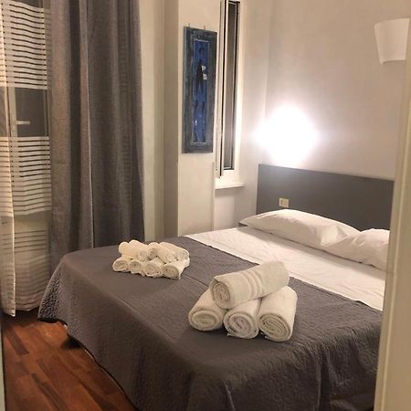 Alma Rooms Appia Rome Bagian luar foto